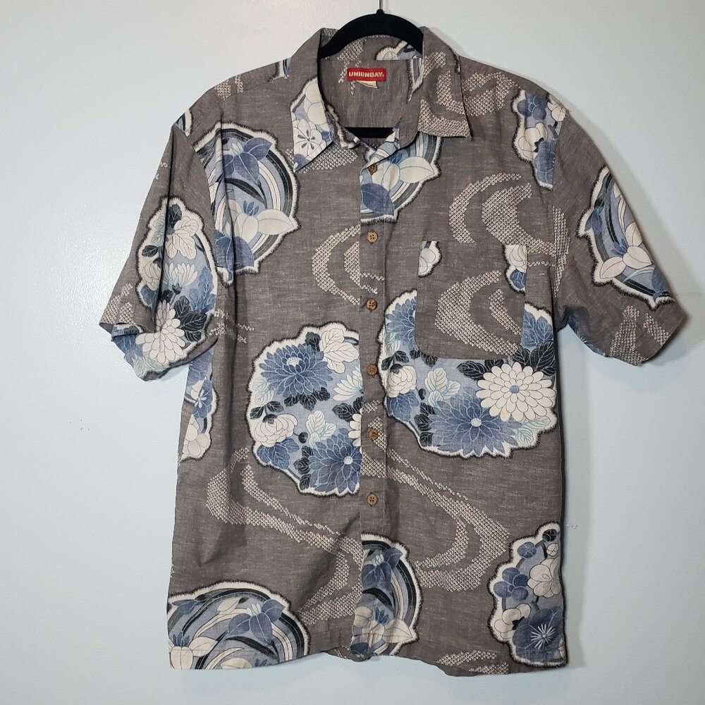 Union Bay Hawaiian Tropical Short Sleeve Shirt Gray w/ Blue Floral Casual Size L